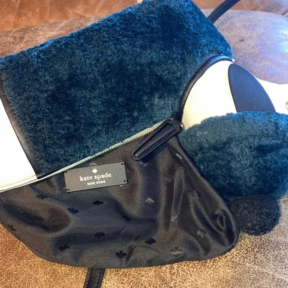 Kate Spade (RARE) Cute Dog-Shaped Handbag with Black Strap - Picture 7 of 11
